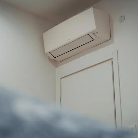 Centro Storico Moderno Trilocale Con Balcone Apartament Triest